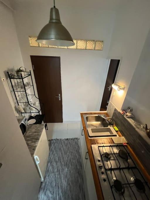 Lovely Apartment In Villa In Bucharest Exterior photo